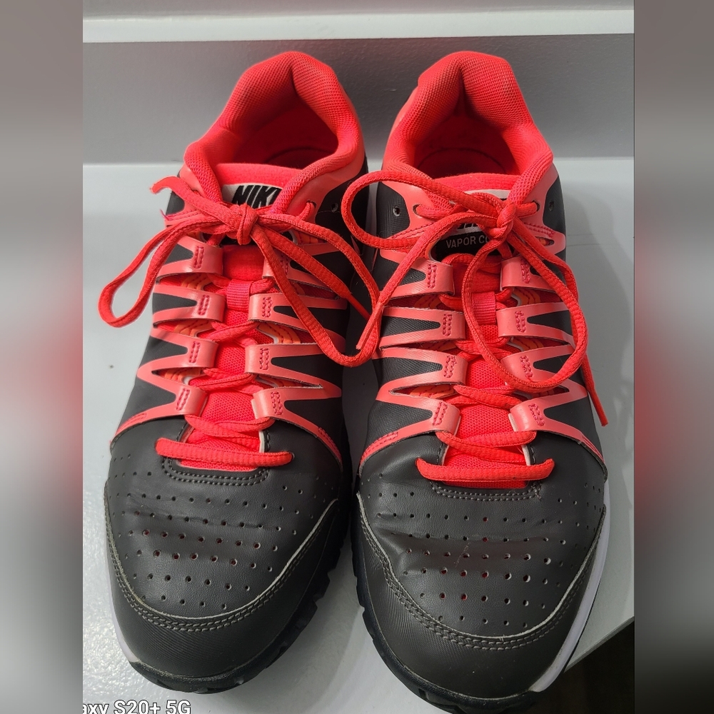 Nike Vapor Court Dark Gray/Coral Trim Women's Athletic Shoes 631713-200 Size 11
